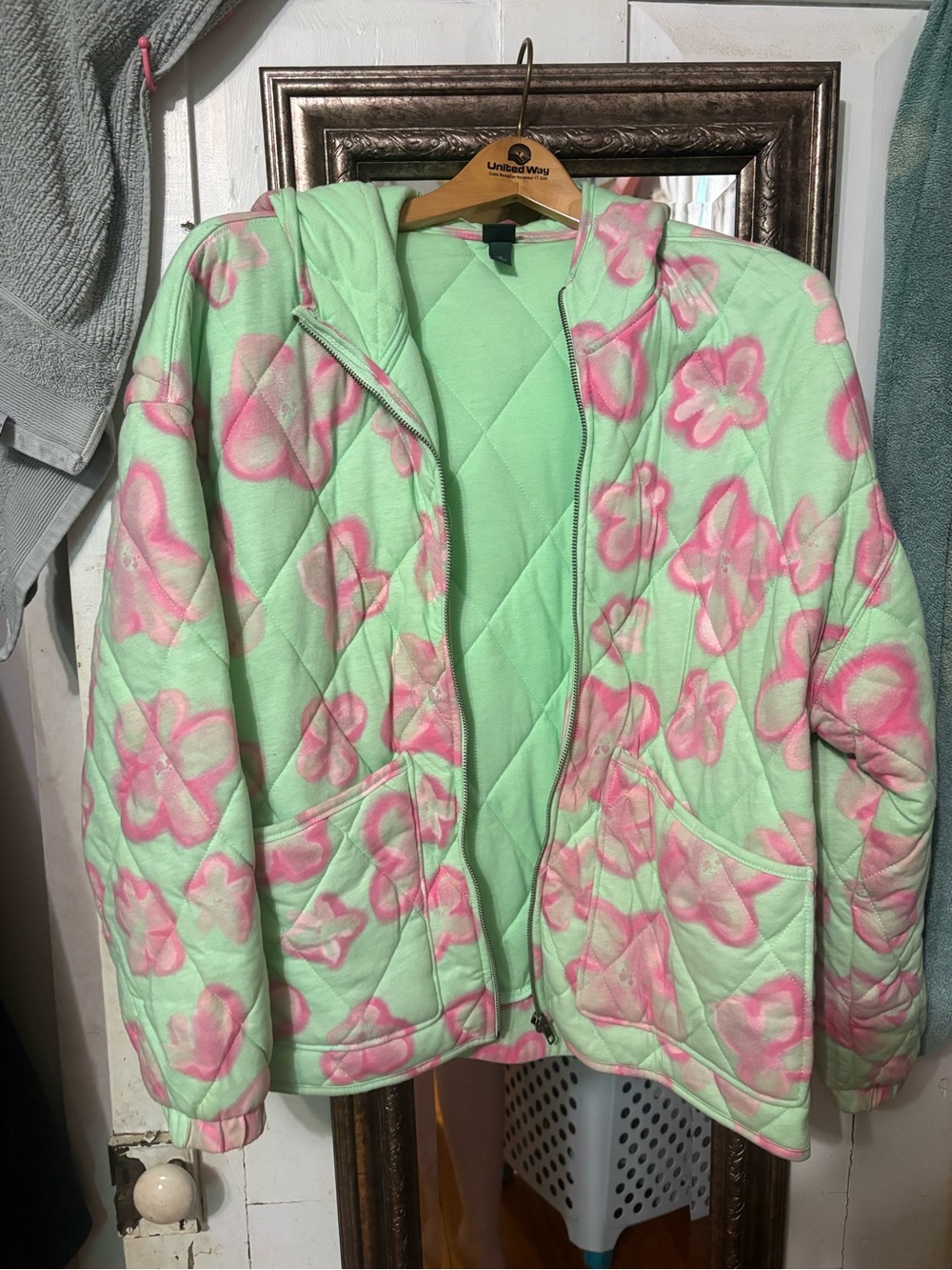 Wild fable groovy floral quilted jacket